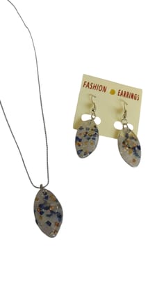 Elegant Resin Jewelry Pendant Set - Blue and Gold Necklace with Earrings