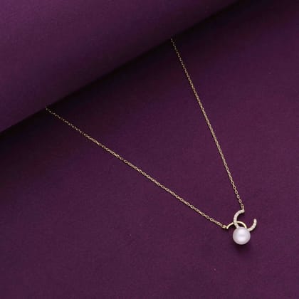 Sterling White Chic Pearl Necklace-Pearl / Gold