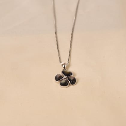 Gorge Necklace