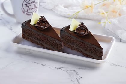 Chocolate Truffle Pastry Combo (Box Of 2)