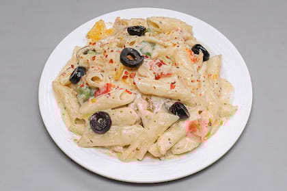 Penne Alfredo (White Sauce)