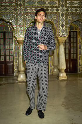RATTAN EMBROIDERED TROUSER-32 / White/Black