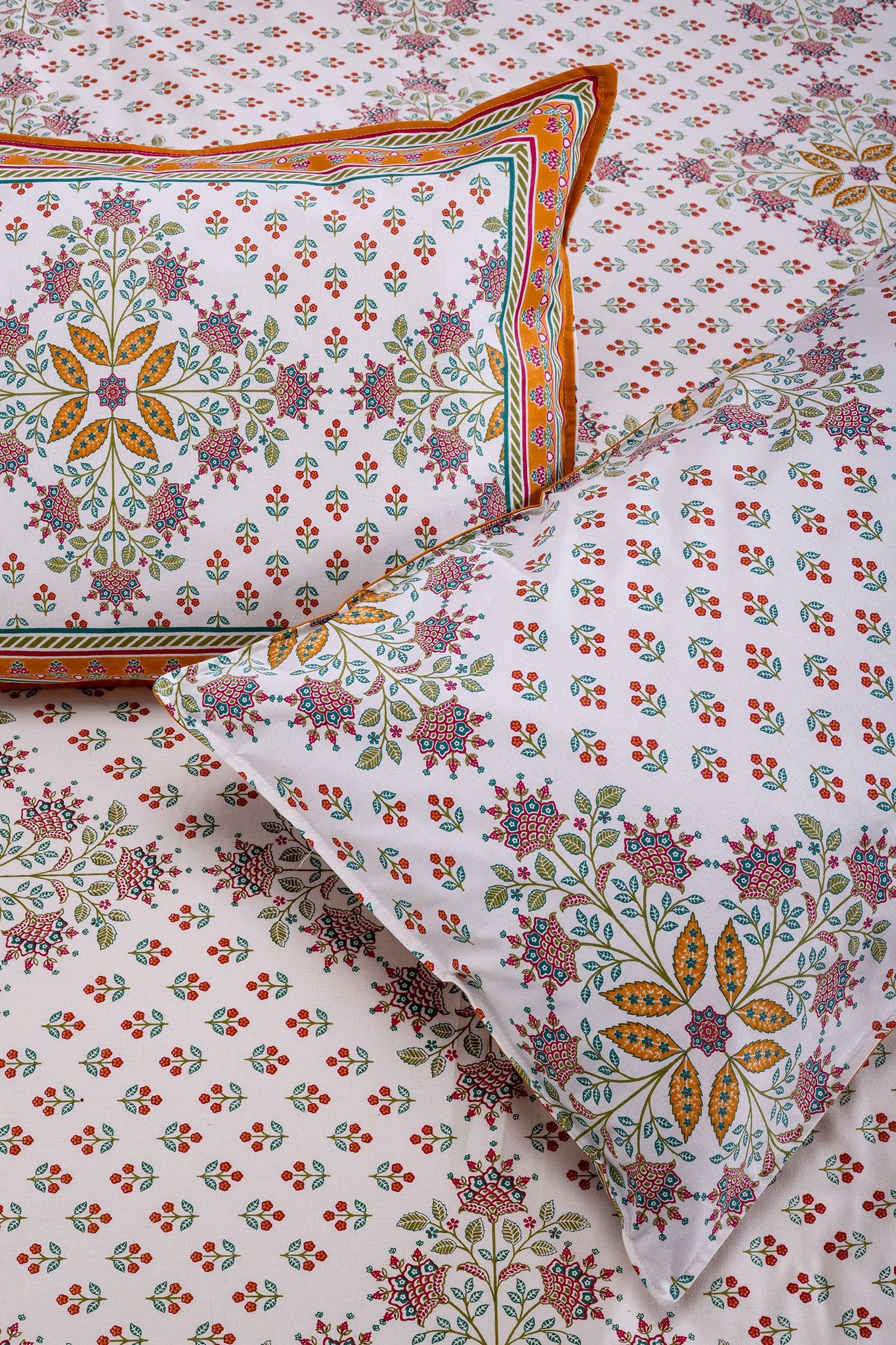 Snowflake Mustard Cotton Bedsheet-California King - 108 X 108 in / Mustard / Mustard