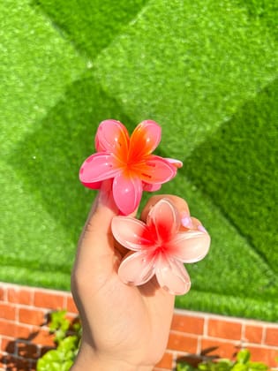 Big Flower Clutcher | Flower shaped clutcher-Pink