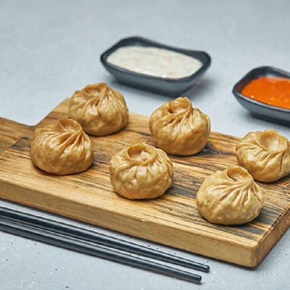 Veg Wheat Momos (6 Pcs)