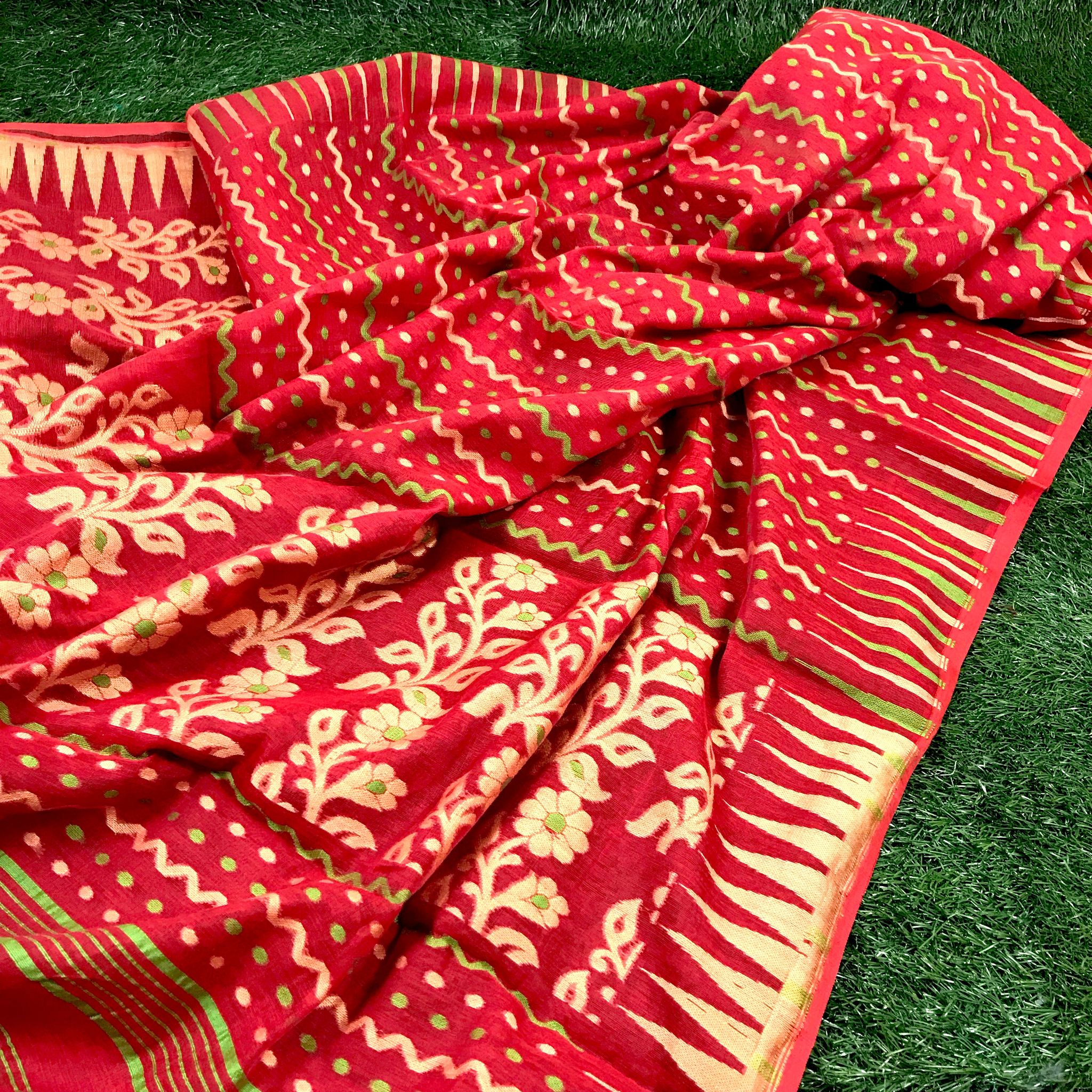 Soft Jamdani Saree with all over work & exquisite pallu