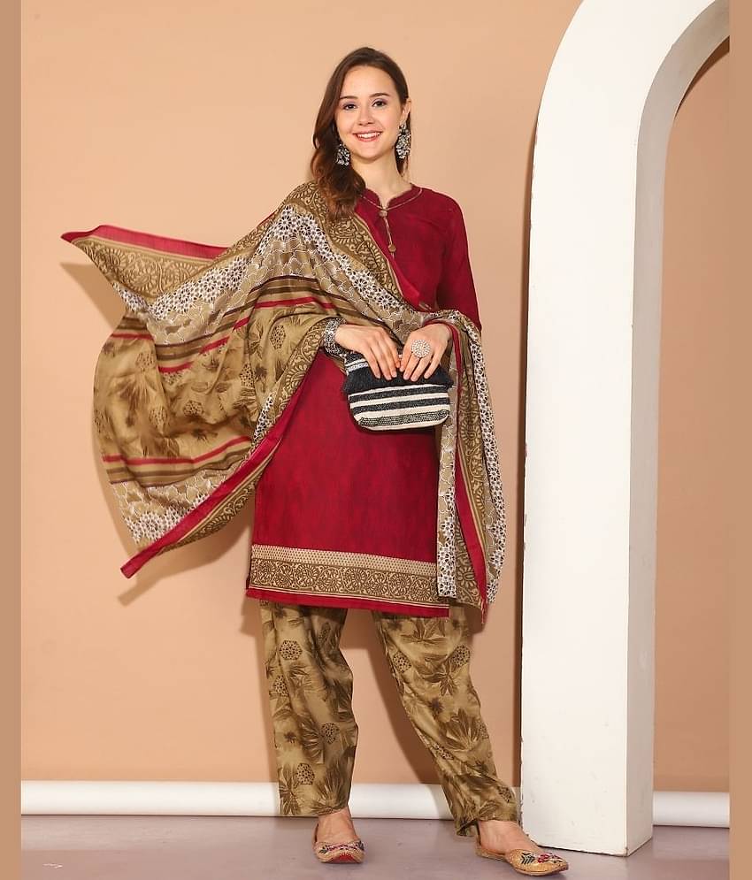 wonder weave Women Cotton Blend Printed Straight Kurti With Patiala Salwar ( Purple )