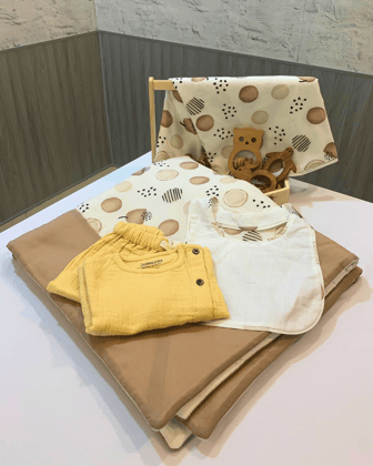 Newborn Baby Gift Box (Set of 6) | Polka Dot Printed | Ideal for 0-12months-0-3 months
