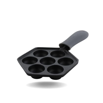 TRILONIUM Triple Seasoned Cast Iron 7 Pits Appe Paddu Paniyaram pan LHP7