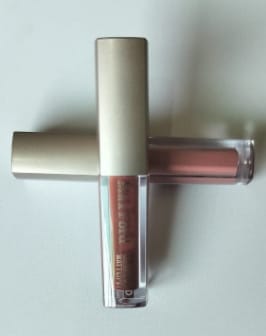 trending lipstick for girls