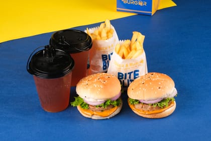 2 Spicy Crunch Chicken Burger + 2 Fries + 2 Coke