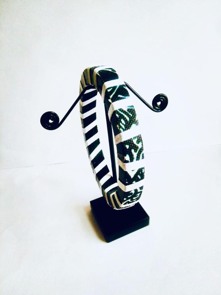 Summer Cooler - Vintage Black and White Bangle