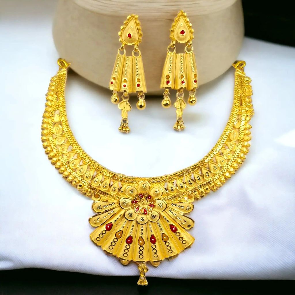 One-Gram Gold-Plated Choker Necklace Set with Unique Design