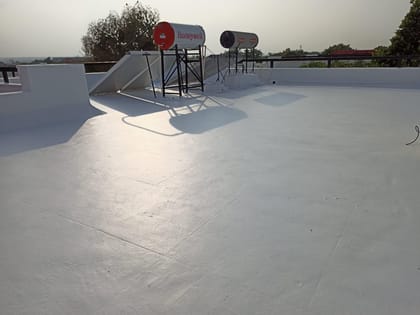 1001 Gloss- O- Guard Waterproofing polymer White WT I Application: Damp Proof for Concrete, Best for Back Walls, Brickwork, Stonework- 1 Ltr.