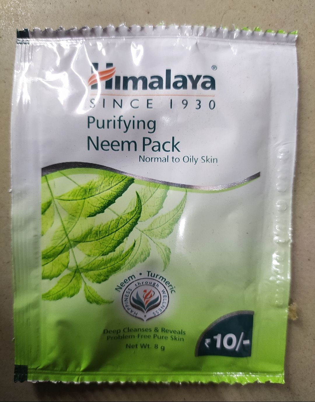 himalaya purifying neem face scrub