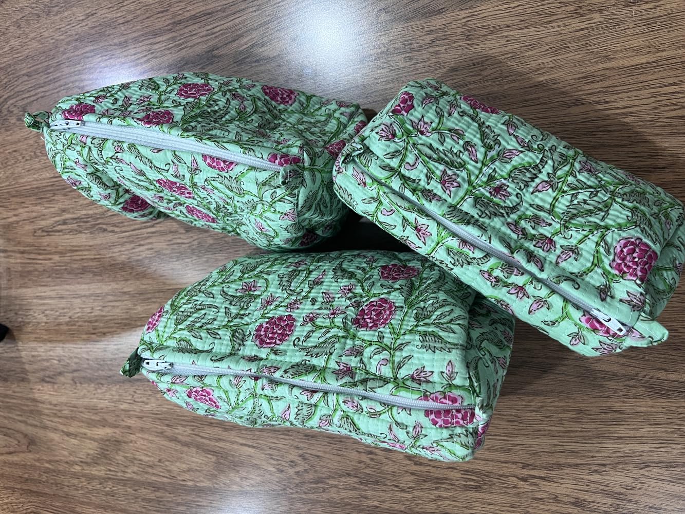 Quilted Cosmetic Bags Set, Mint Green Floral Print, 3-Piece Travel Pouches with Zippers
