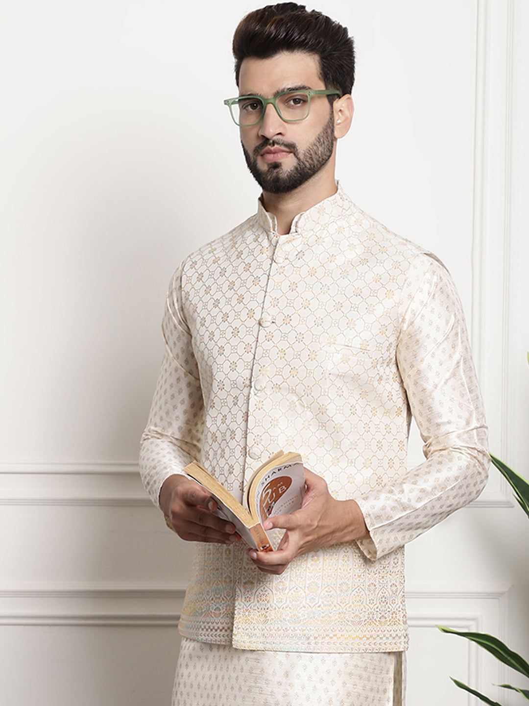 Men's Jacquard Silk, Cream with traditional Work On Bottom-36