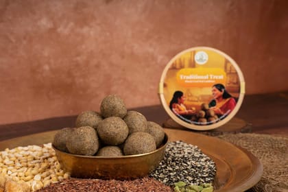 Narchuvai Foods Traditional Treat Black Urad Dal Laddoos 125 Gms