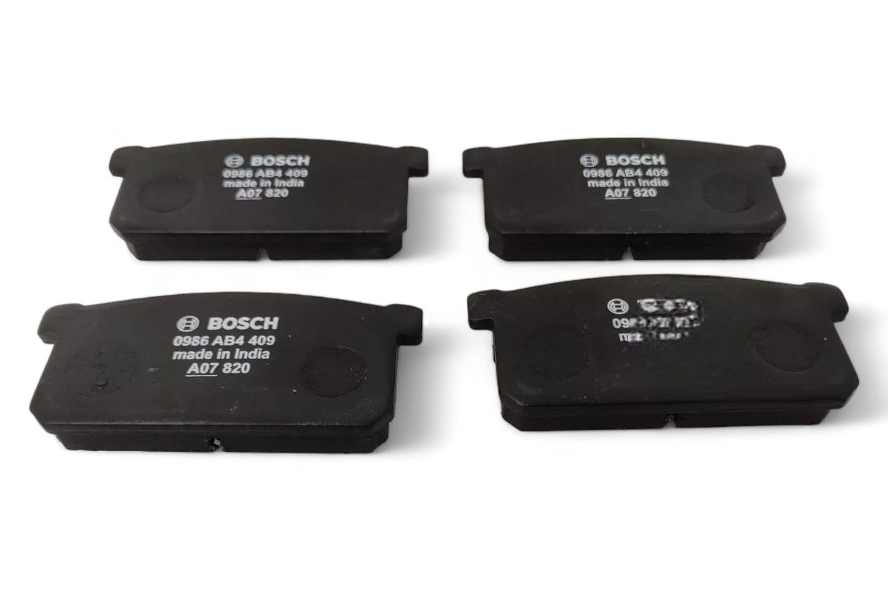 Bosch Front Brake Pad Set AV987666