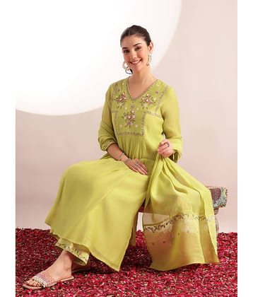 Vbuyz Women Chanderi Embroidered Straight Kurti With Palazzo ( Lime Green )
