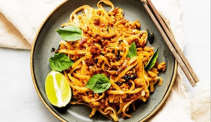 Chicken Chilli Basil Noodle