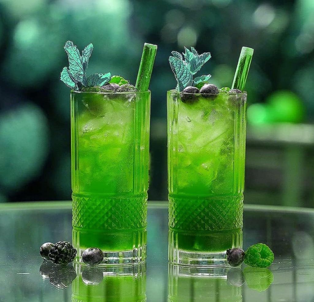 European Premium Crystal Juice and Water Glasses | 280 ML | Long Elegant Drinking Tumbler | Stylish Round Highball Glass for Cocktails, Mocktail (Perfect for Guest) Pack of 6