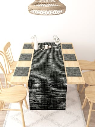 Table Runner With Set Of 6 Mats- ideal for 6-8 seater tables