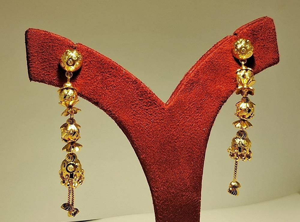 EARING GP