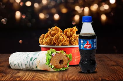 Chicken Seekh Roll + Chicken Kurkure [8 Pcs] +1 Thums Up [250 Ml]