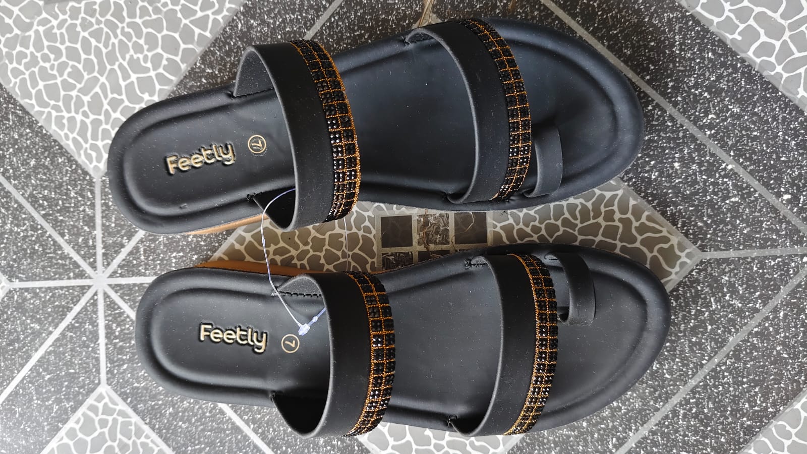 Feetly Sandal/Slipper.