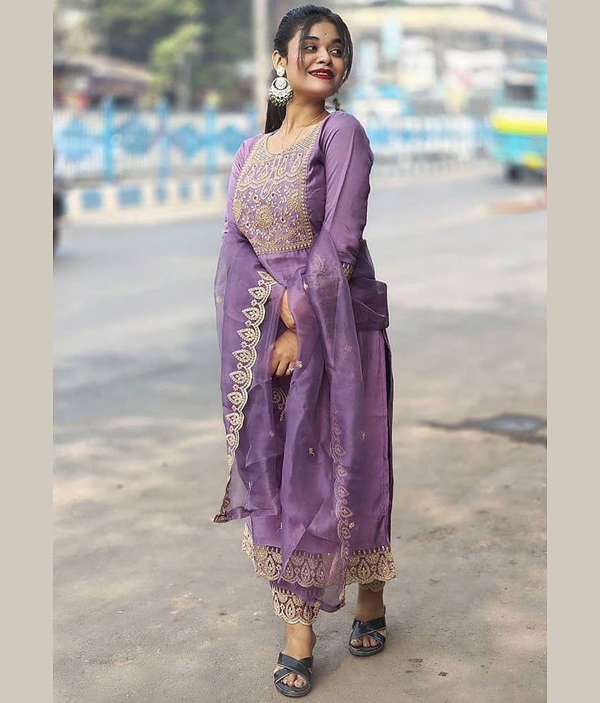 kedar fab Women Cotton Blend Embroidered Straight Kurti With Pants ( Lavender )