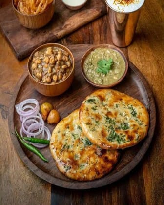 Amritsari Gobhi Kulcha