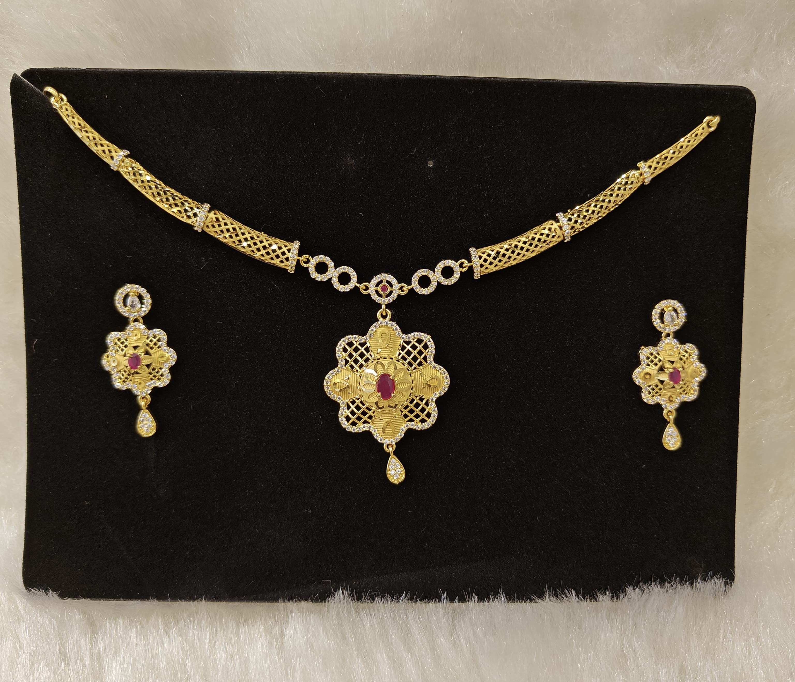 Forming Necklace Set - Prestige Collection By Amit Chauhan And Sons