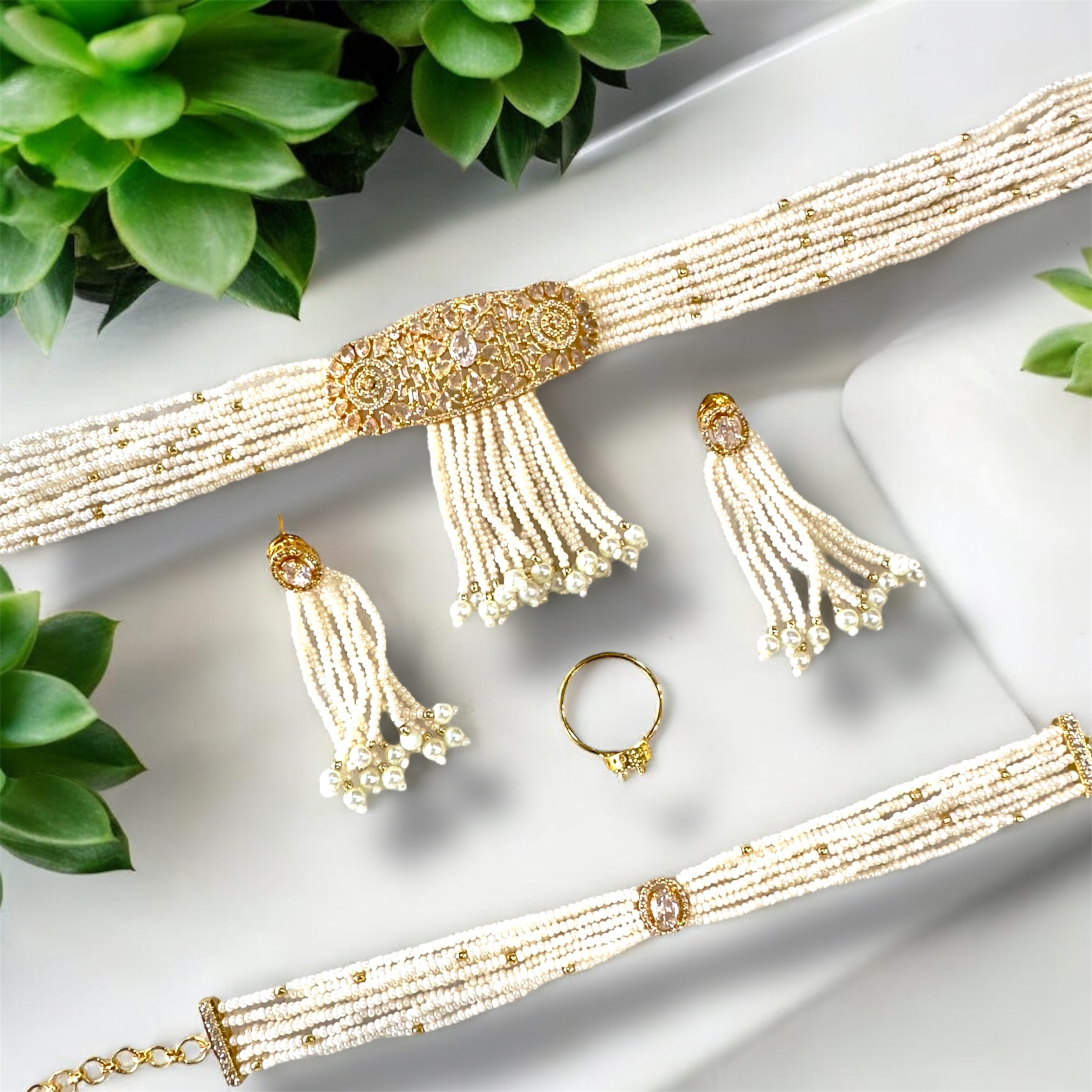 Pearly Choker Set - The Pearl Treasure - A collection By Amit Chauhan And Sons