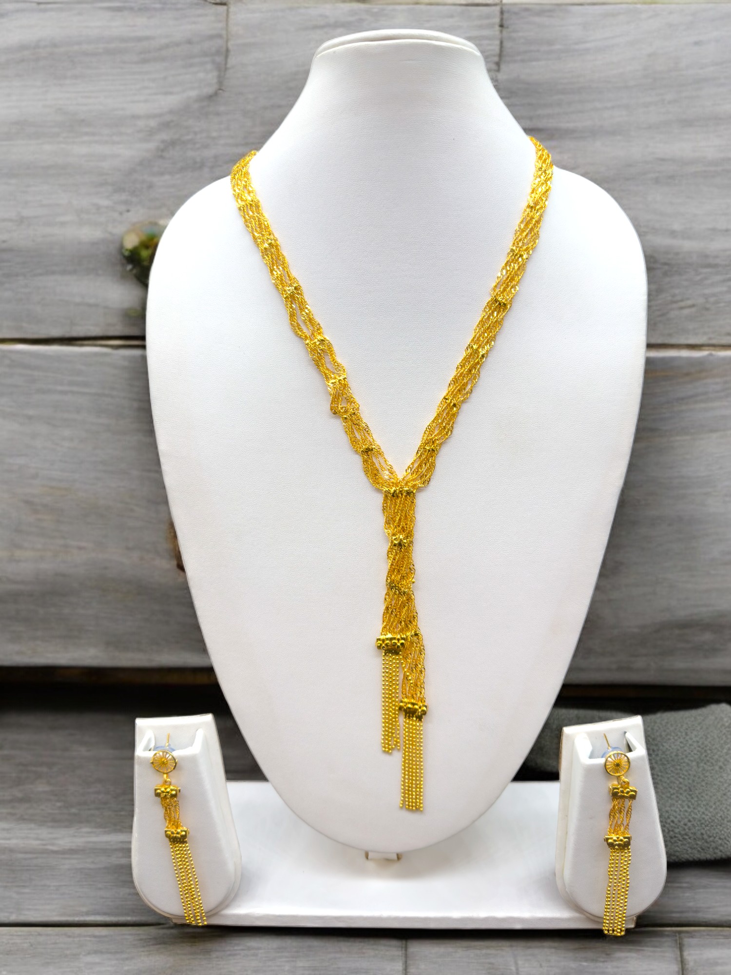 Chataai Set - Aurum Duo Collection By Amit Chauhan And Sons