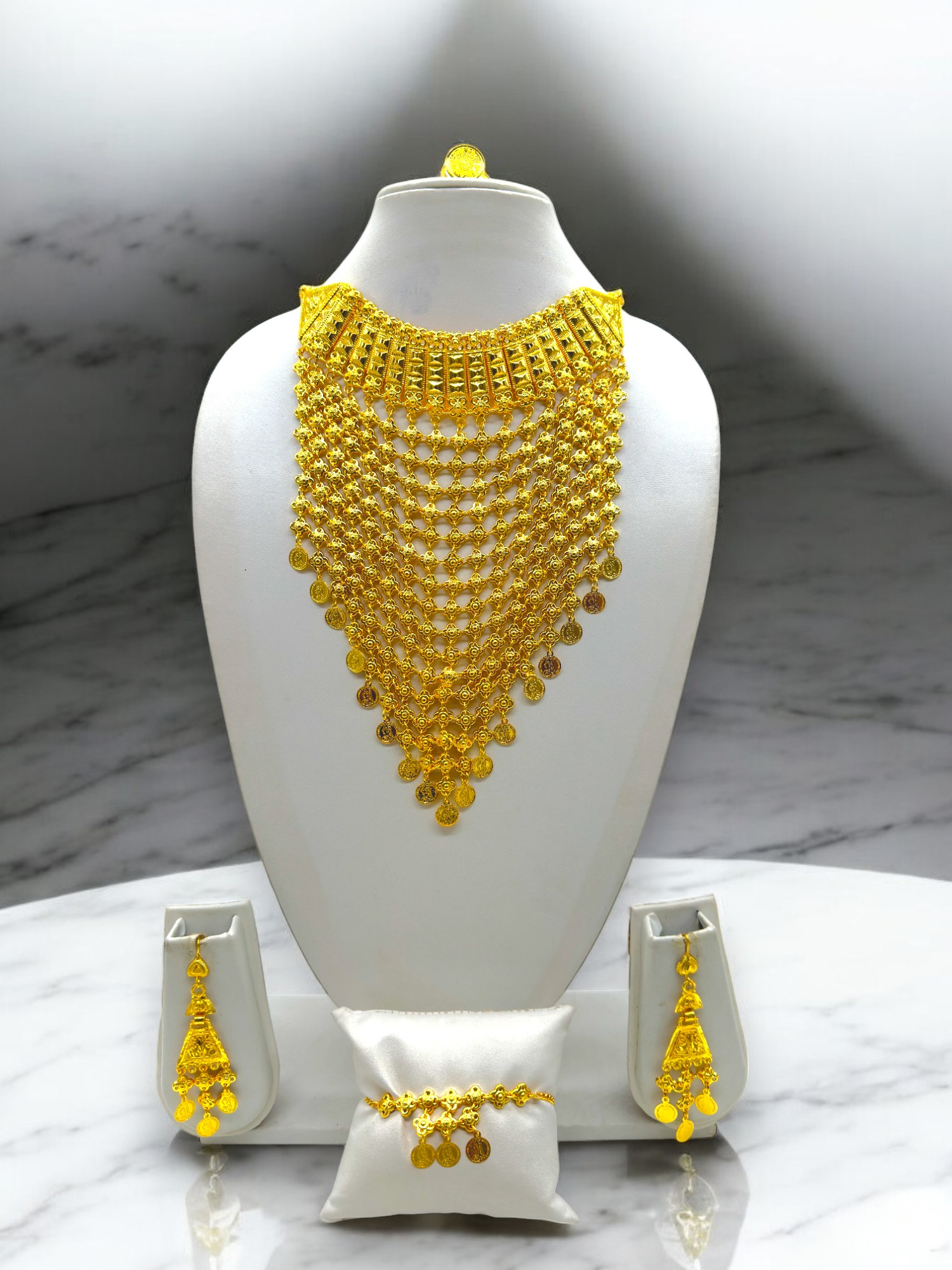 Martasha Set - Aurum Duo Collection By Amit Chauhan And Sons