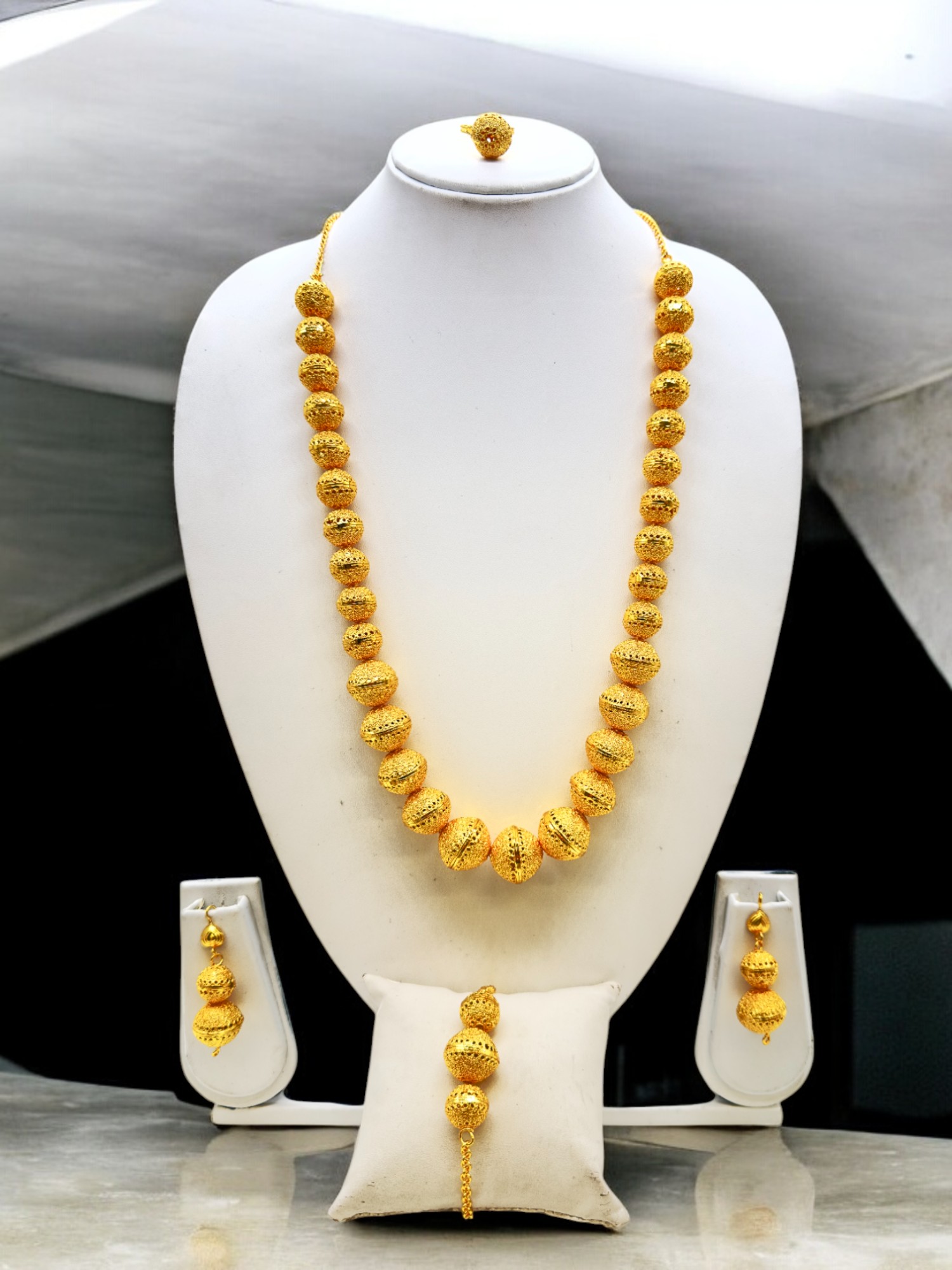 Muraya Set - A Collection By Amit Chauhan And Sons