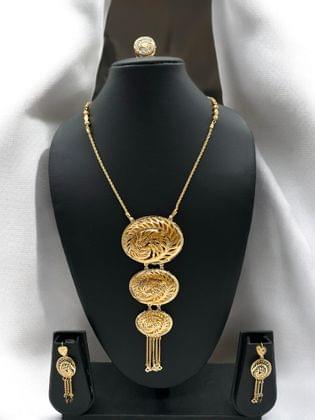 Gold Luxe Necklace Set - Amit Chauhan And Sons