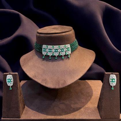 Emerald Radiance - The Pearl Treasure By Dia Art Jewels